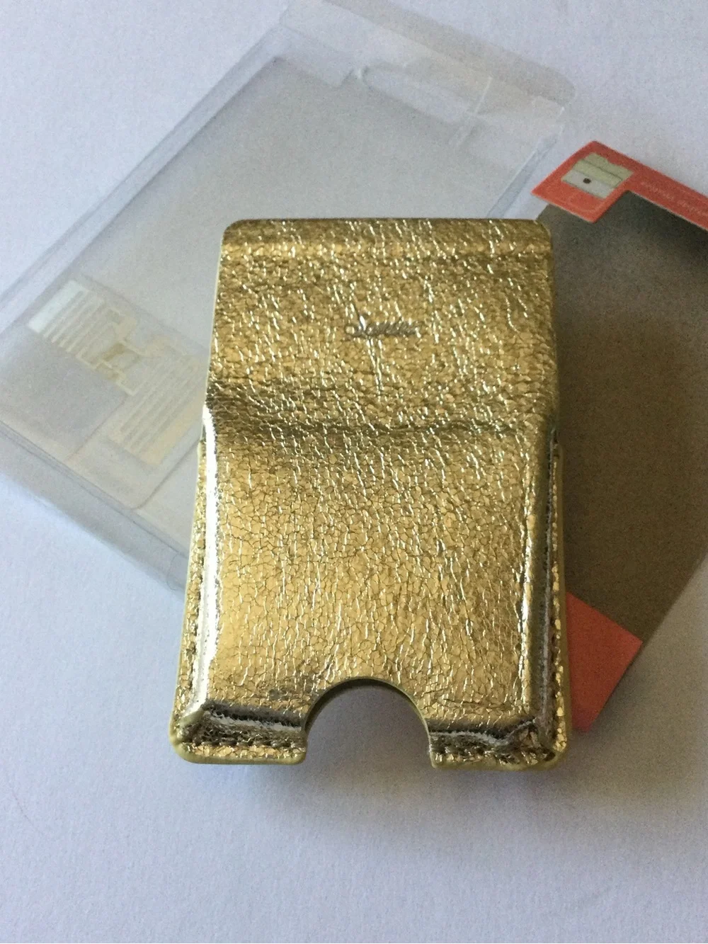 SONIX FAUX LEATHER MAGNETIC SMARTPHONE CARD CASE GOLD NWT